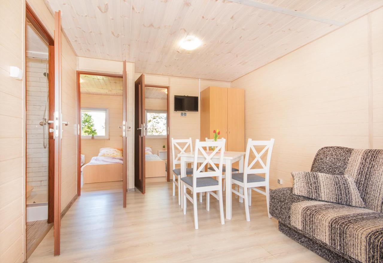 Przyjazna Osada - Domki I Apartamenty Ujście-Darłowskie Exterior foto